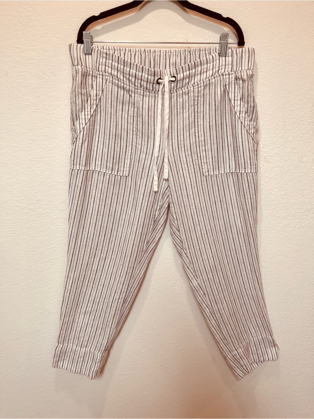 Athleta White and Black Striped Linen Lounge Pants.